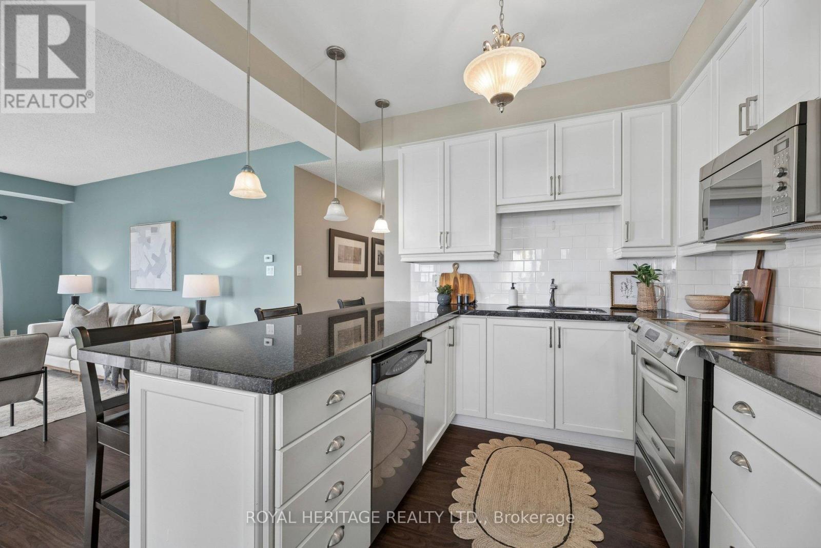 101 - 385 Lakebreeze Drive, Clarington, Ontario  L1B 1P5 - Photo 11 - E13115478