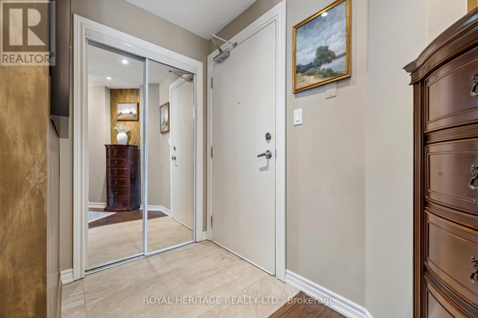 101 - 385 Lakebreeze Drive, Clarington, Ontario  L1B 1P5 - Photo 5 - E13115478