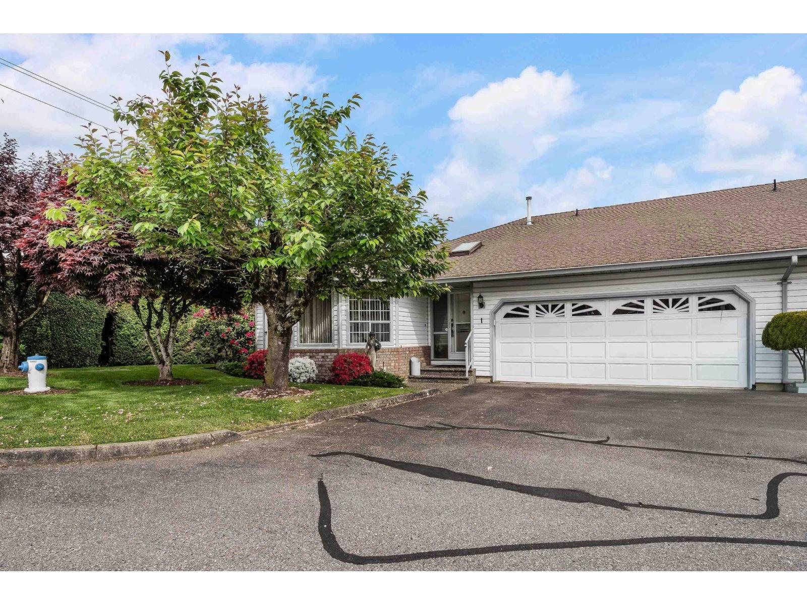 1 2988 Horn Street, Abbotsford, British Columbia  V2S 3C1 - Photo 1 - R3122054