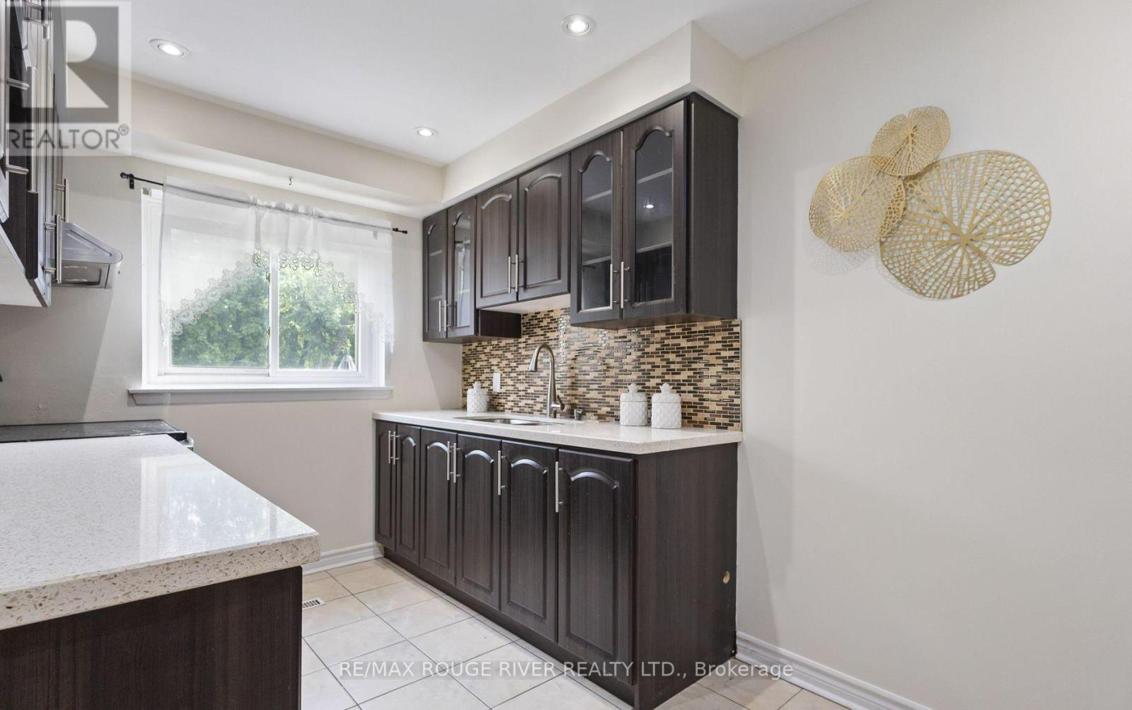 77 Lowry Square, Toronto, Ontario  M1B 1N7 - Photo 14 - E13115160