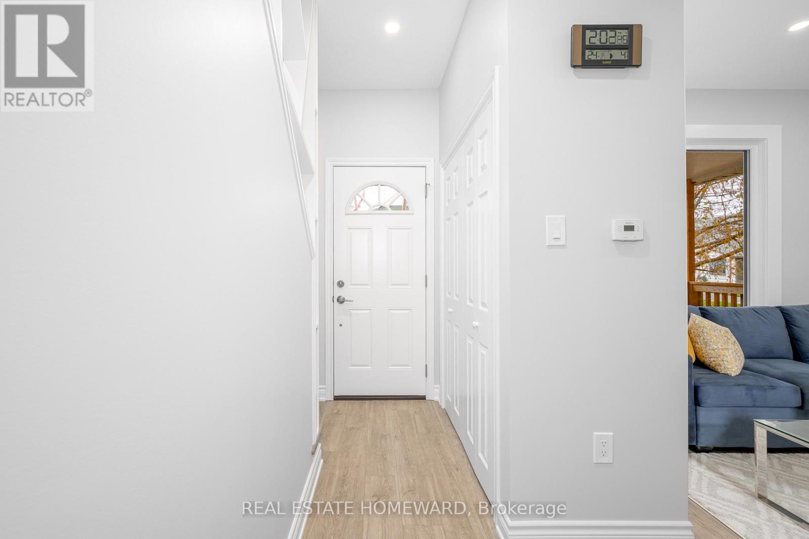 93 Agnes Street, Oshawa, Ontario  L1G 1V3 - Photo 7 - E13110838