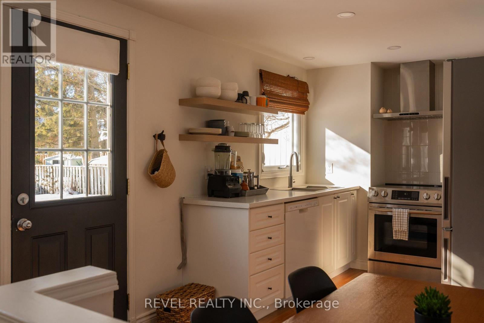 29 Greenaway Street, New Tecumseth (Tottenham), Ontario  L0G 1W0 - Photo 10 - N13115384