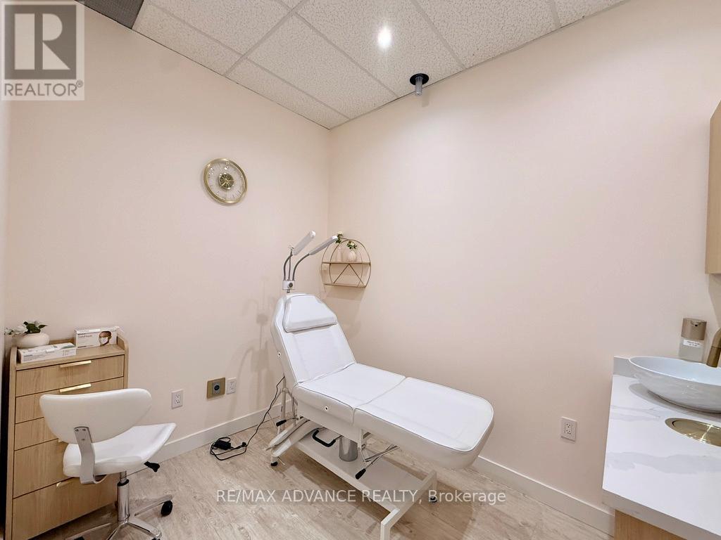 3861 Highway 7 E, Markham (Unionville), Ontario  L3R 6M9 - Photo 9 - N13115418