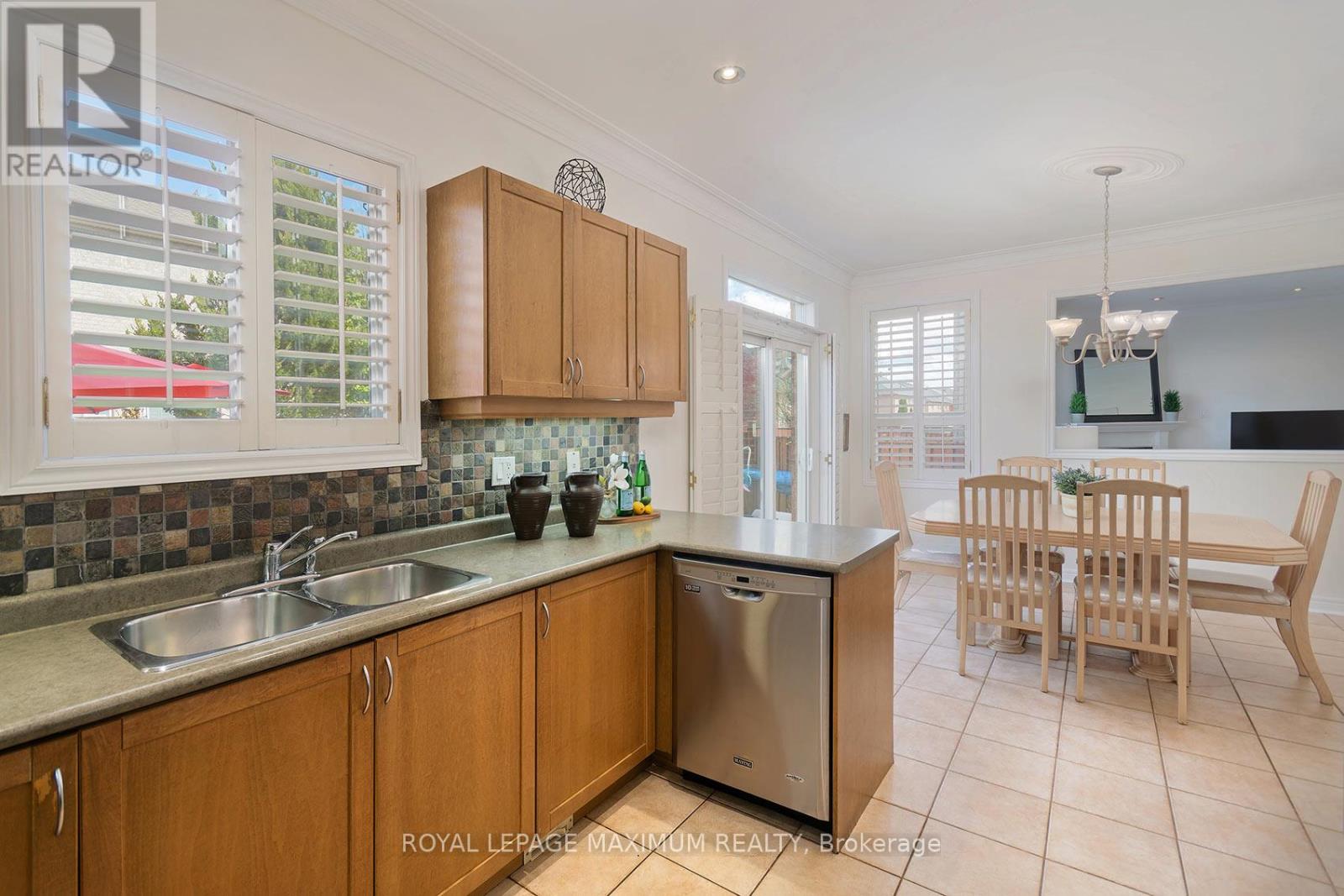 41 Tavio Way, Vaughan, Ontario  L4H 1S1 - Photo 12 - N13115644