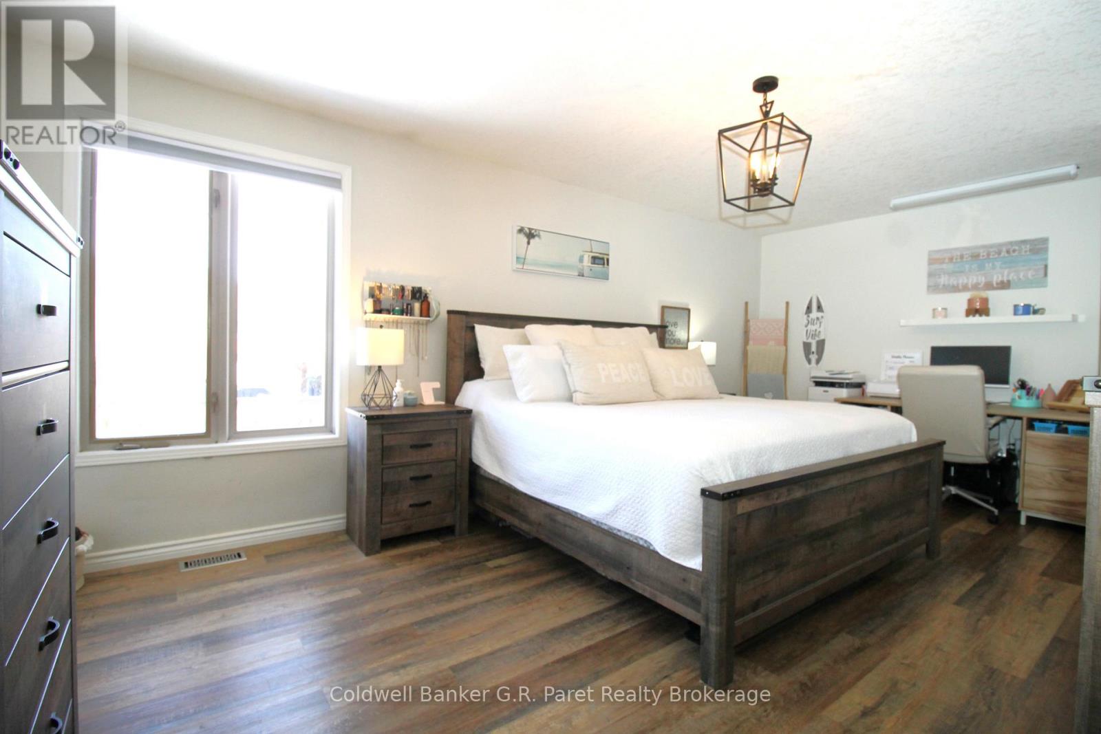 32 Macdonald Crescent, Brantford, Ontario  N3R 8B2 - Photo 23 - X12827594