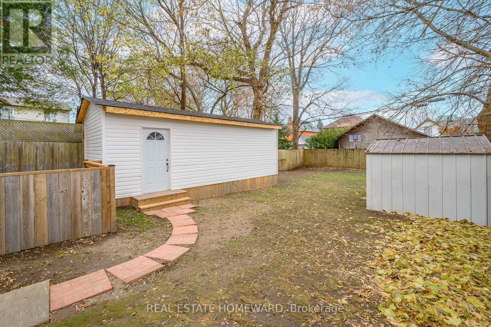 93 Agnes Street, Oshawa, Ontario  L1G 1V3 - Photo 41 - E13110838