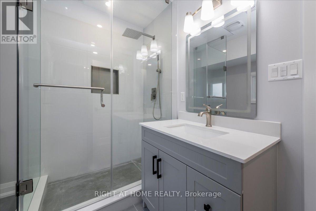 241 Rockaway Beach Place, Innisfil, Ontario  L0L 1K0 - Photo 13 - N13105148