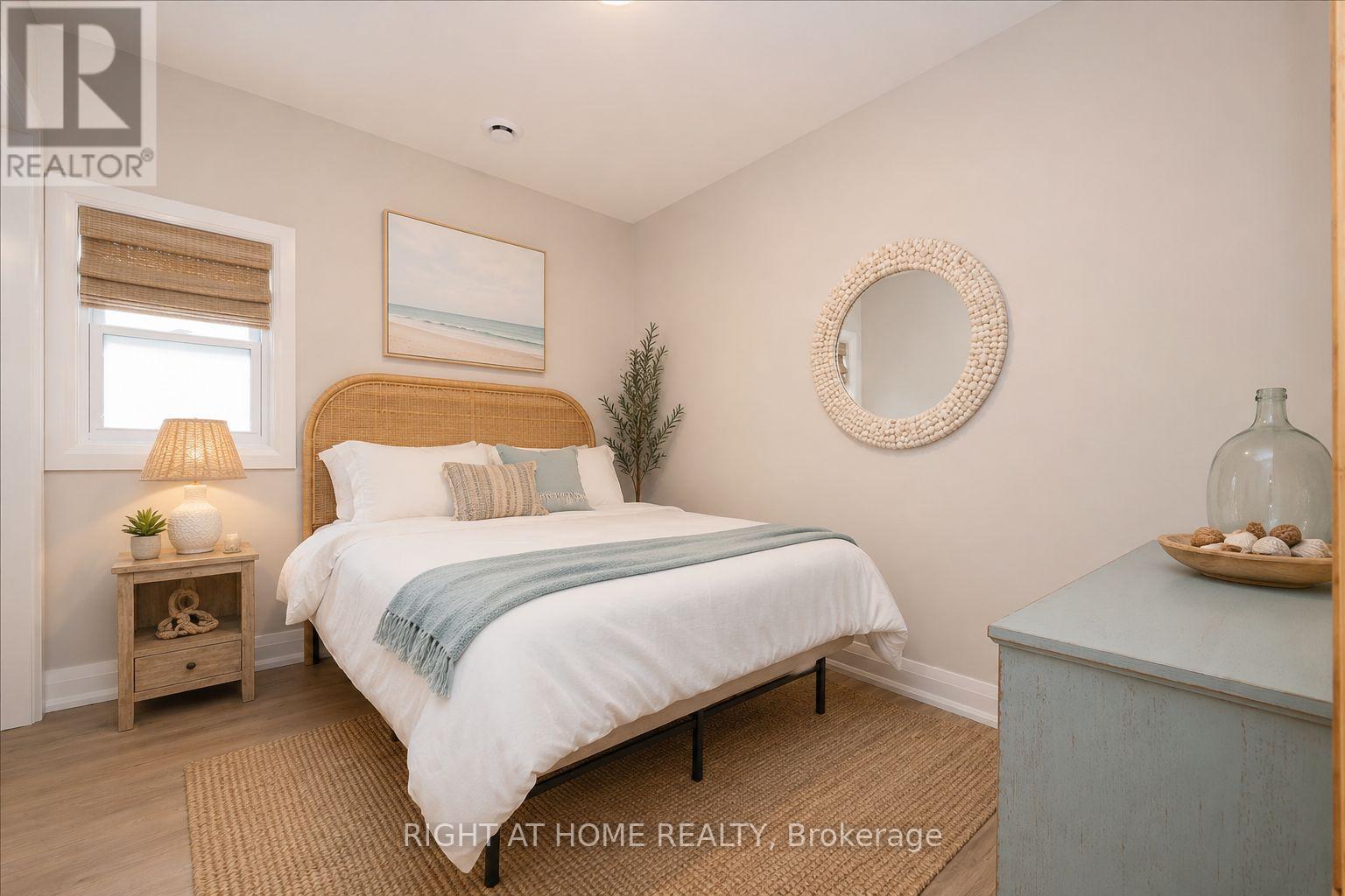 241 Rockaway Beach Place, Innisfil, Ontario  L0L 1K0 - Photo 14 - N13105148