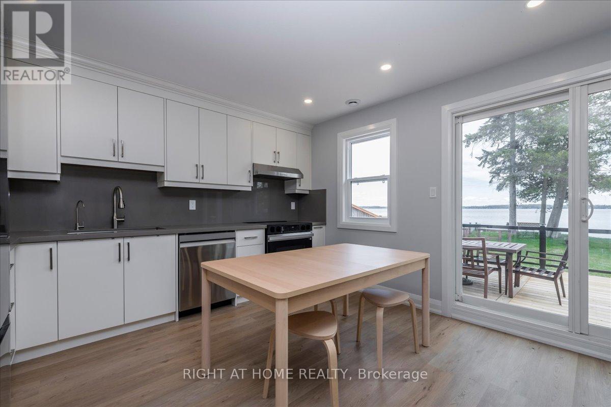 241 Rockaway Beach Place, Innisfil, Ontario  L0L 1K0 - Photo 7 - N13105148
