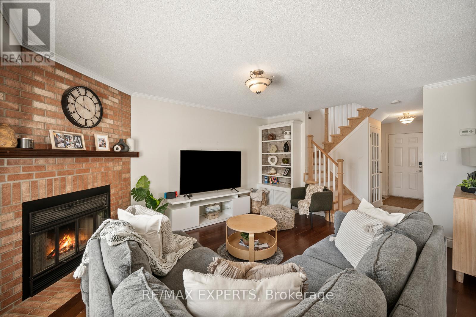 11 Penton Drive, Barrie (West Bayfield), Ontario  L4N 7A3 - Photo 5 - S13115578
