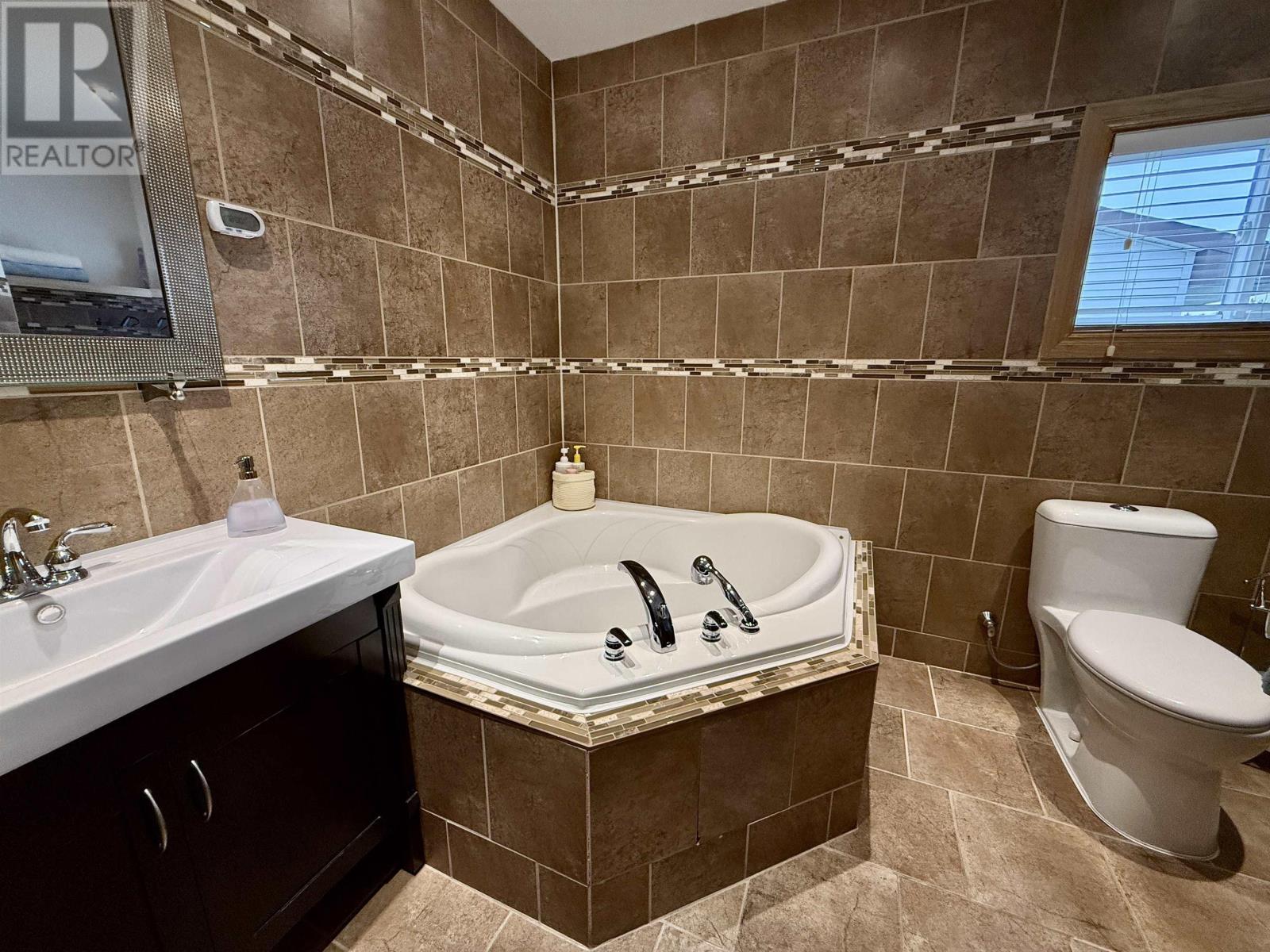 7 Venice Court, Dartmouth, Nova Scotia  B2X 3K2 - Photo 24 - 202610528