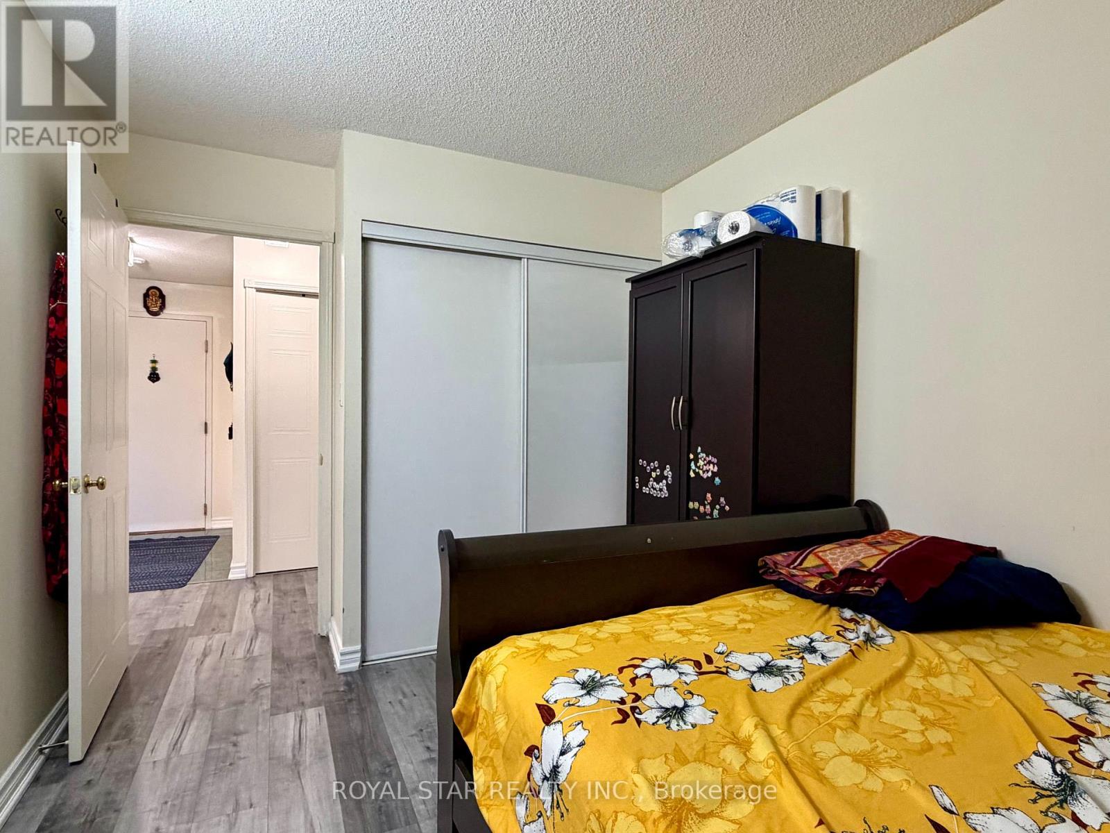 303 - 135 Hillcrest Avenue, Mississauga, Ontario  L5B 4B1 - Photo 21 - W13108568