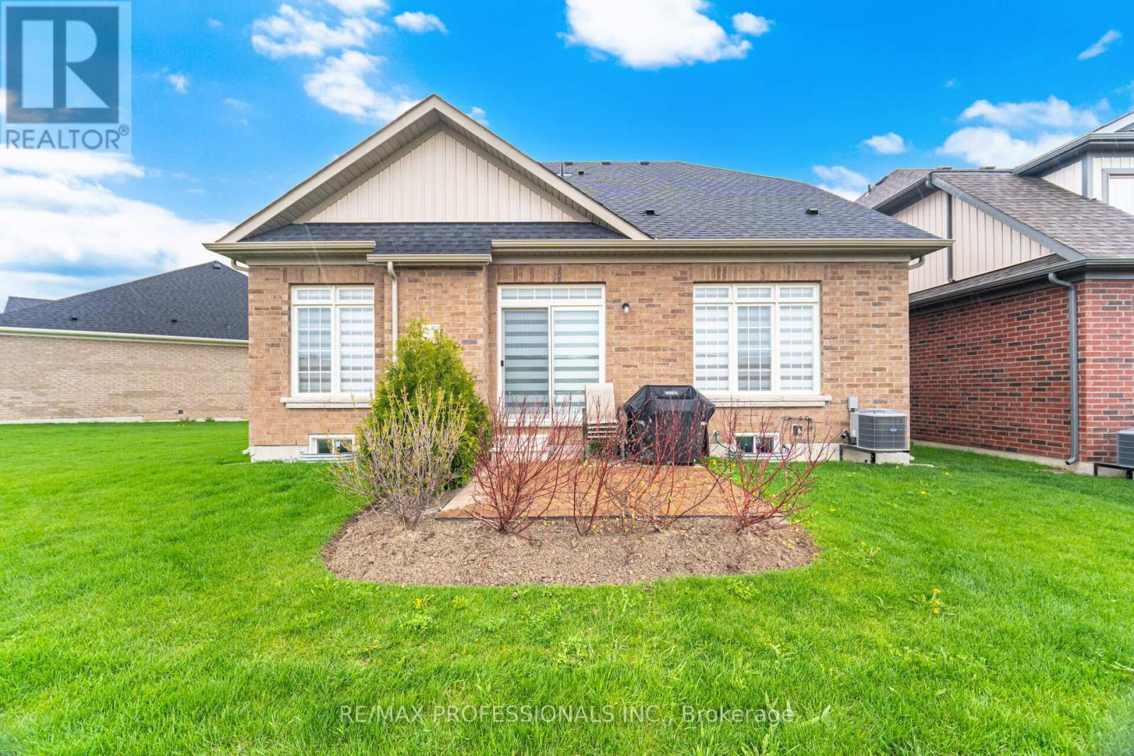 40 Bluestone Crescent, Brampton, Ontario  L6R 4B8 - Photo 36 - W13110480