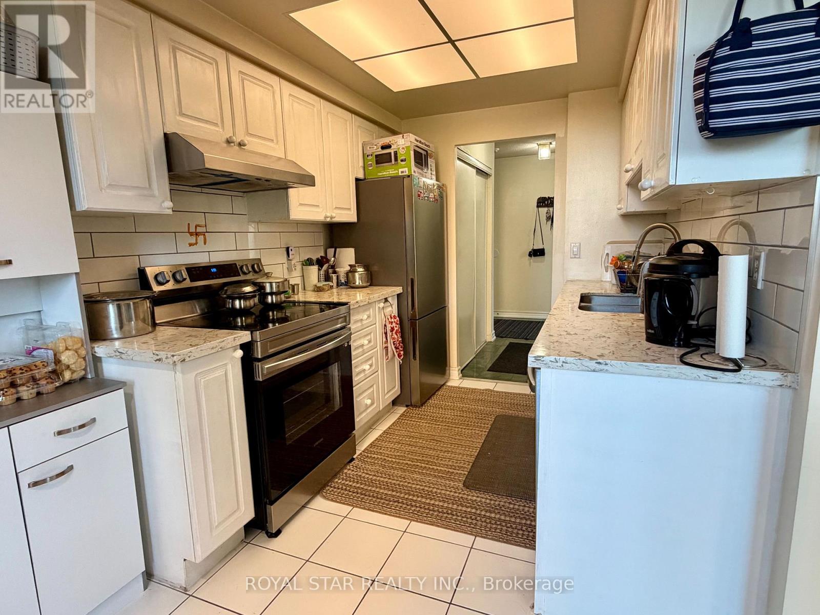 303 - 135 Hillcrest Avenue, Mississauga, Ontario  L5B 4B1 - Photo 13 - W13108568