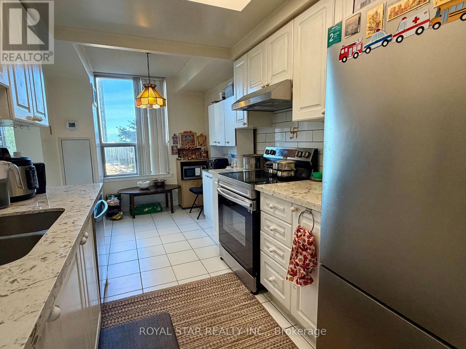 303 - 135 Hillcrest Avenue, Mississauga, Ontario  L5B 4B1 - Photo 14 - W13108568