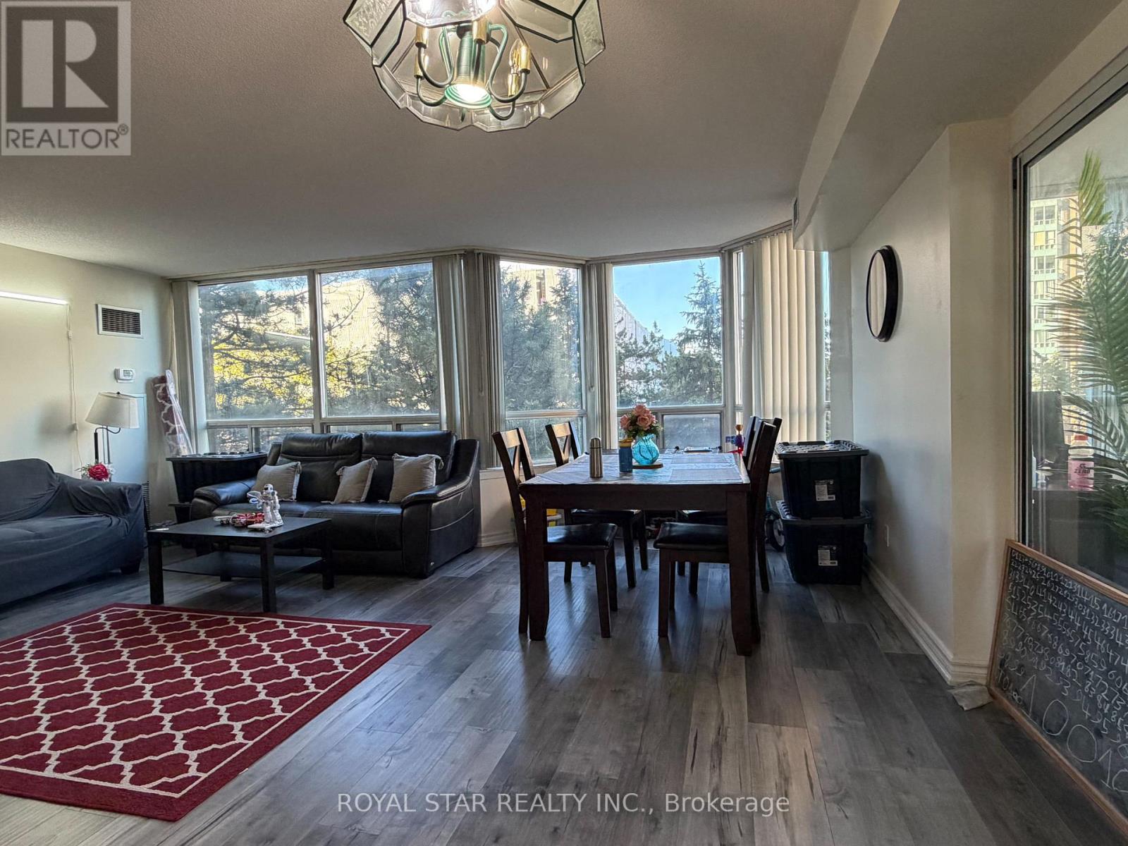 303 - 135 Hillcrest Avenue, Mississauga, Ontario  L5B 4B1 - Photo 10 - W13108568