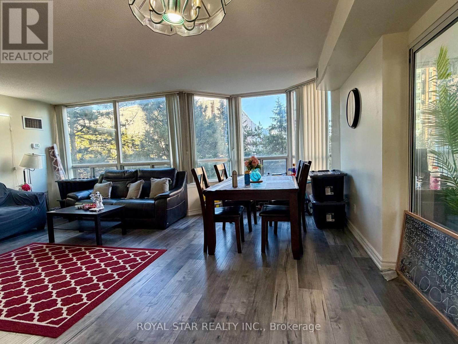 303 - 135 Hillcrest Avenue, Mississauga, Ontario  L5B 4B1 - Photo 7 - W13108568