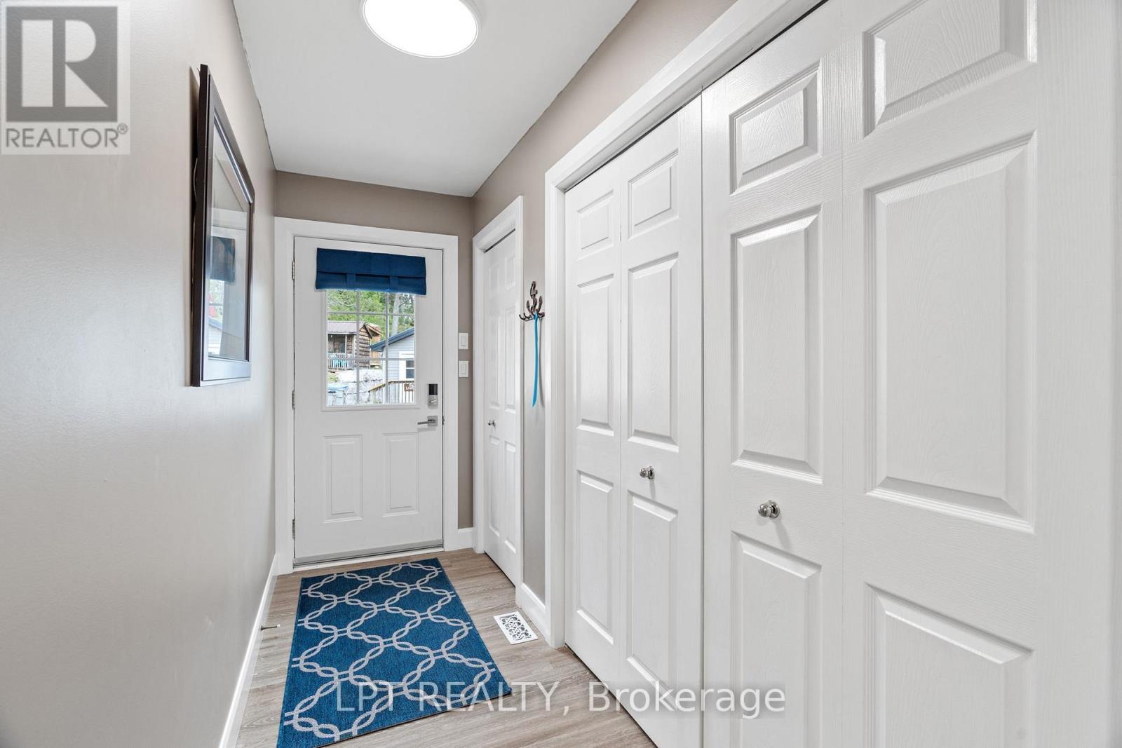 7652 Riverside Drive, Lambton Shores, Ontario  N0M 2L0 - Photo 15 - X12857372