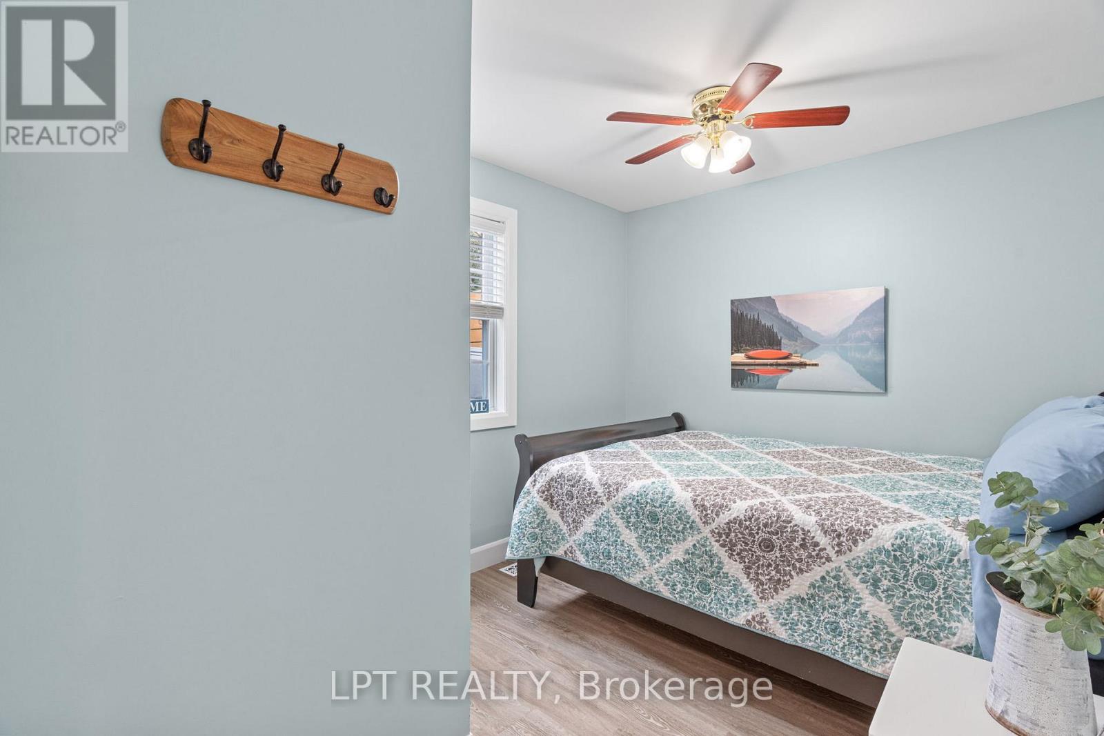 7652 Riverside Drive, Lambton Shores, Ontario  N0M 2L0 - Photo 18 - X12857372