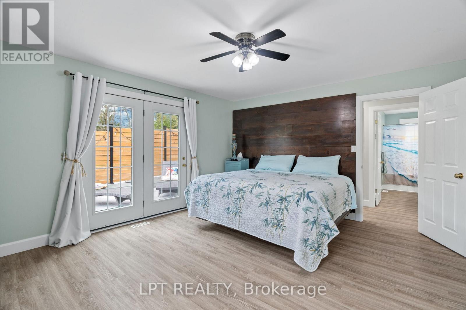 7652 Riverside Drive, Lambton Shores, Ontario  N0M 2L0 - Photo 21 - X12857372