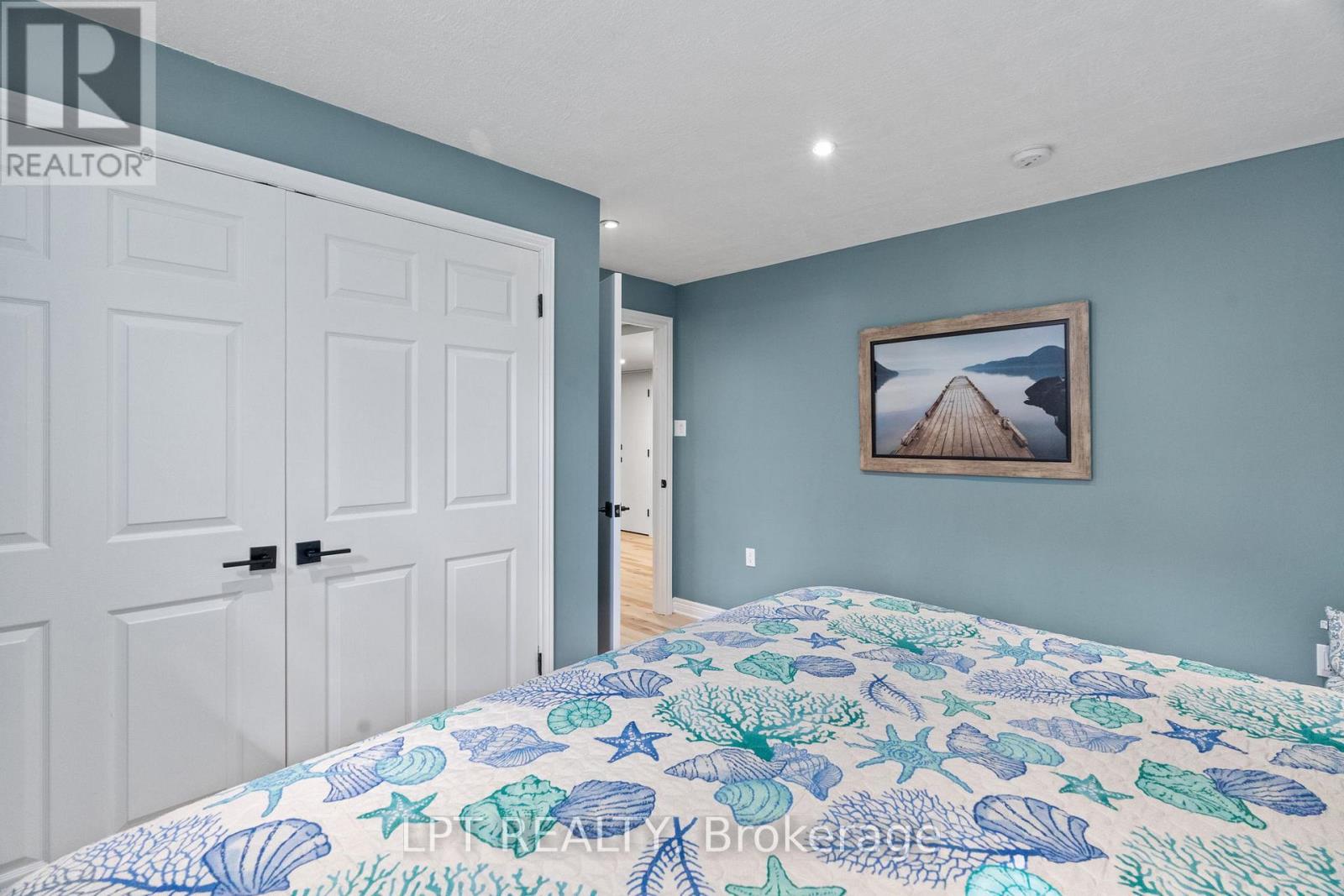 7652 Riverside Drive, Lambton Shores, Ontario  N0M 2L0 - Photo 35 - X12857372