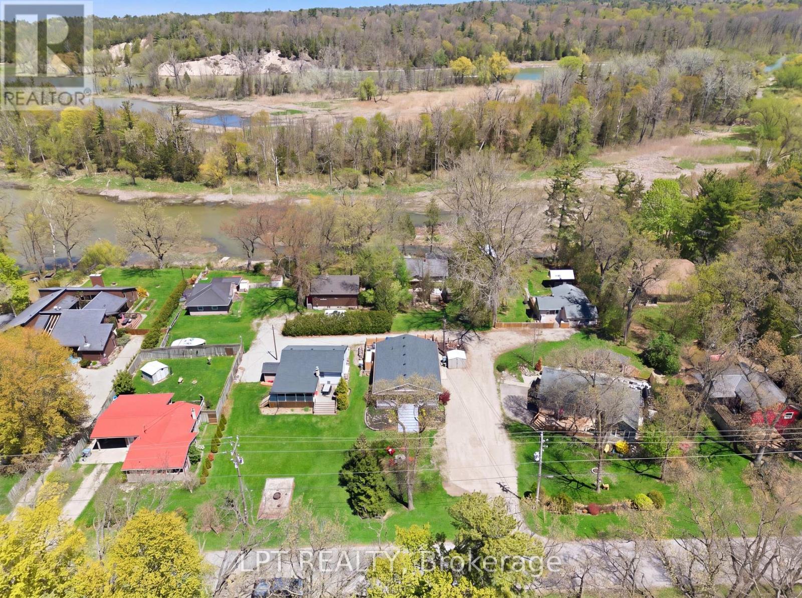 7652 Riverside Drive, Lambton Shores, Ontario  N0M 2L0 - Photo 46 - X12857372