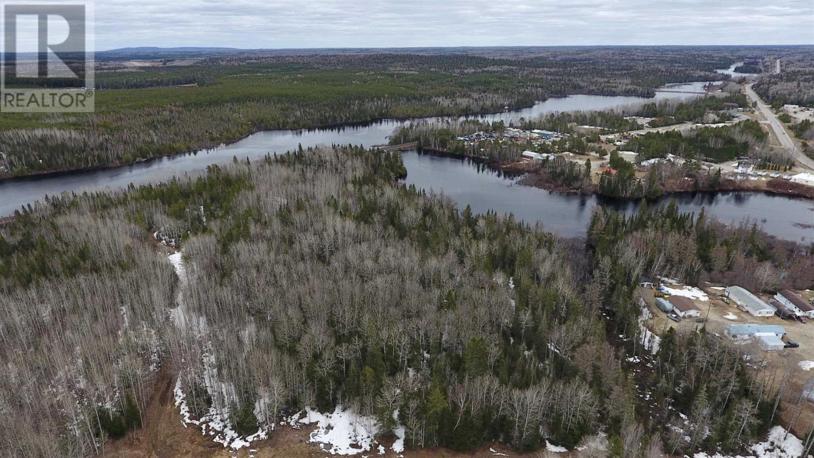 332 Highway 129, Chapleau, Ontario  P0M 1K0 - Photo 16 - SM260900