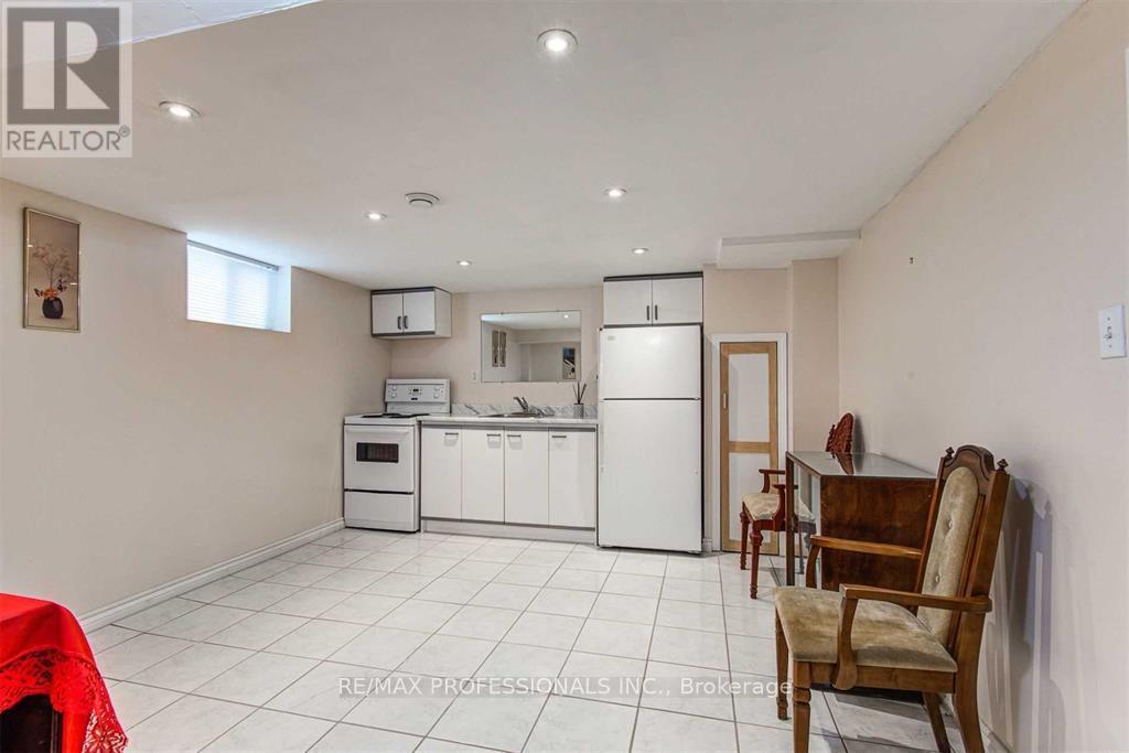 Bsmt - 183 Elmhurst Drive, Toronto, Ontario  M9W 2L2 - Photo 2 - W13115334