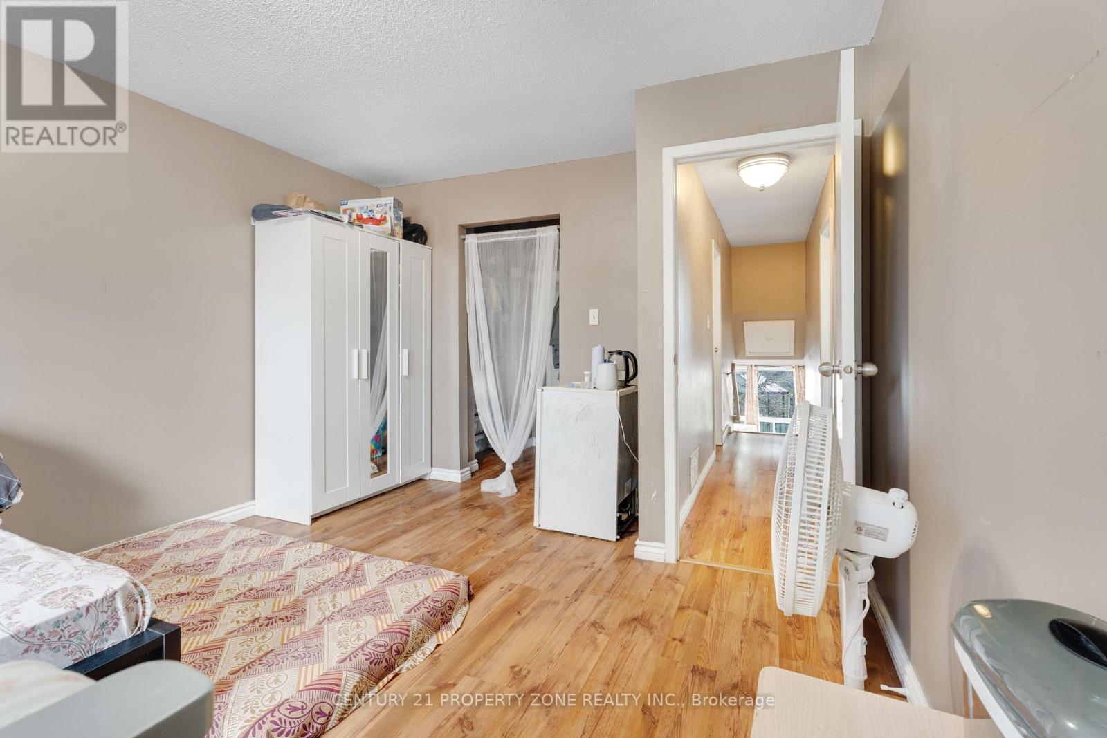 32 Lady Stewart Boulevard, Brampton, Ontario  L6S 3Y3 - Photo 12 - W13115368
