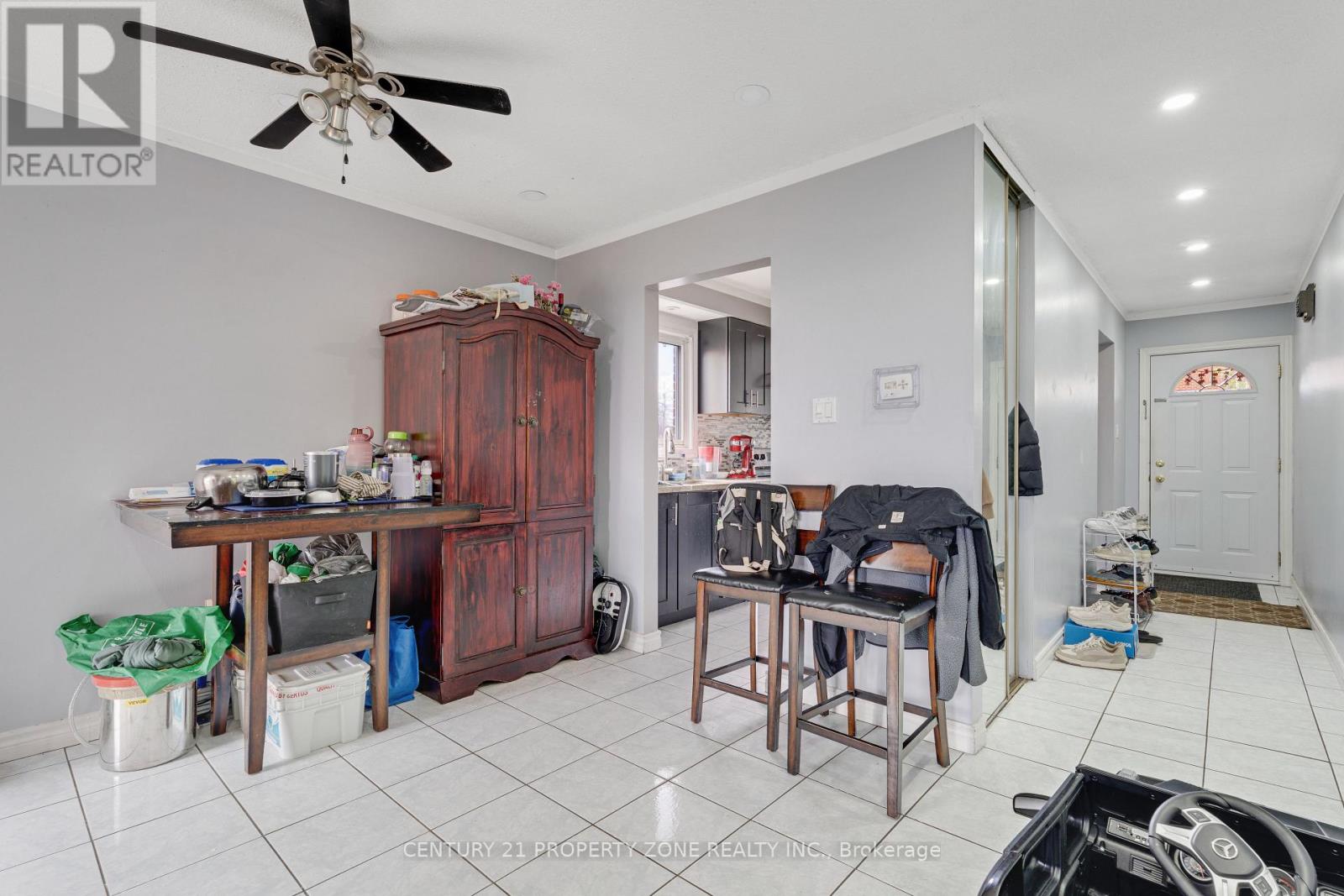 32 Lady Stewart Boulevard, Brampton, Ontario  L6S 3Y3 - Photo 14 - W13115368