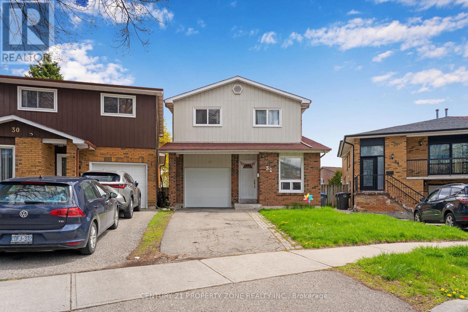 32 Lady Stewart Boulevard, Brampton, Ontario  L6S 3Y3 - Photo 3 - W13115368