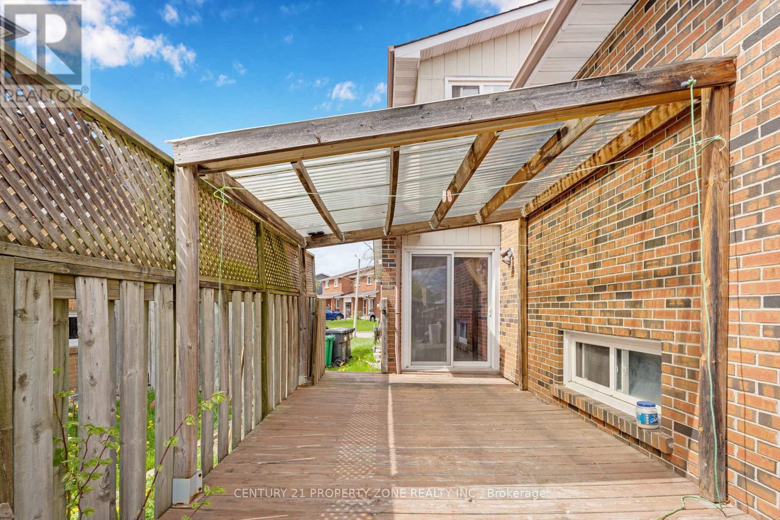 32 Lady Stewart Boulevard, Brampton, Ontario  L6S 3Y3 - Photo 7 - W13115368