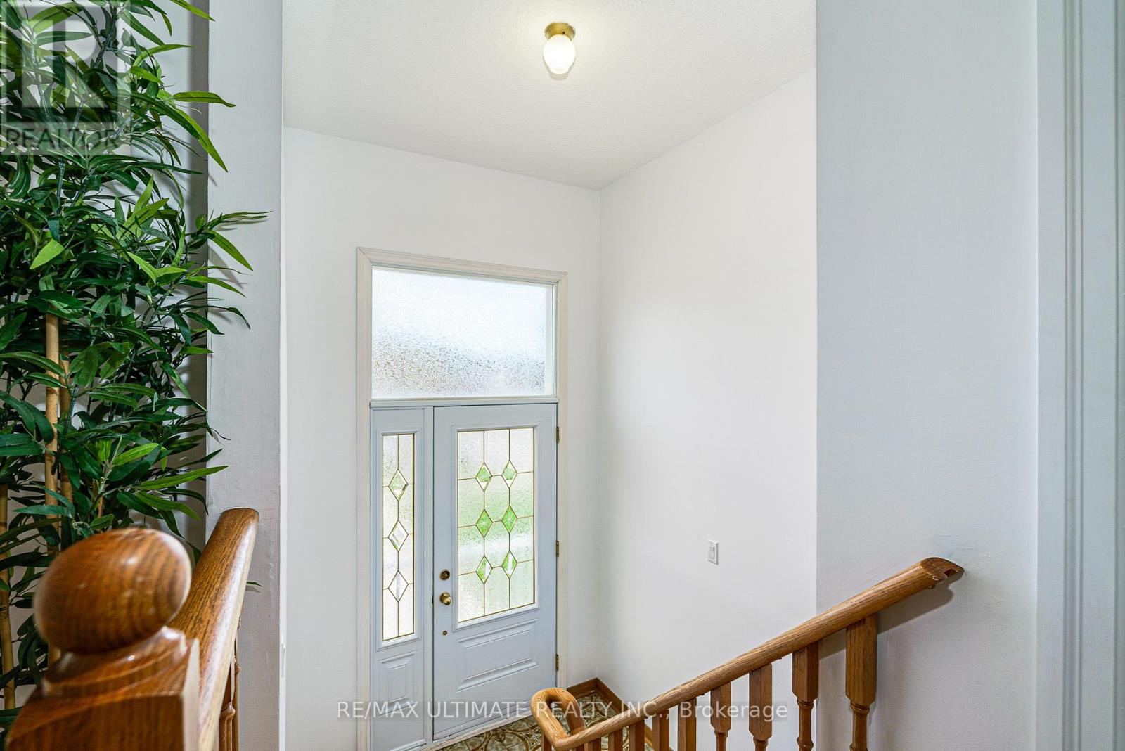 196 Meadows Boulevard, Mississauga, Ontario  L4Z 1J9 - Photo 2 - W13115390