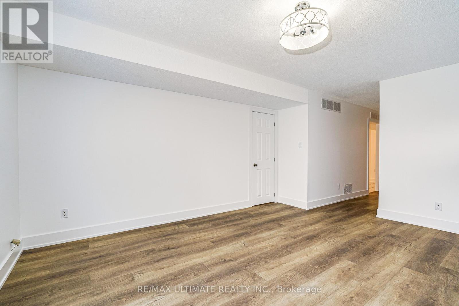 196 Meadows Boulevard, Mississauga, Ontario  L4Z 1J9 - Photo 35 - W13115390