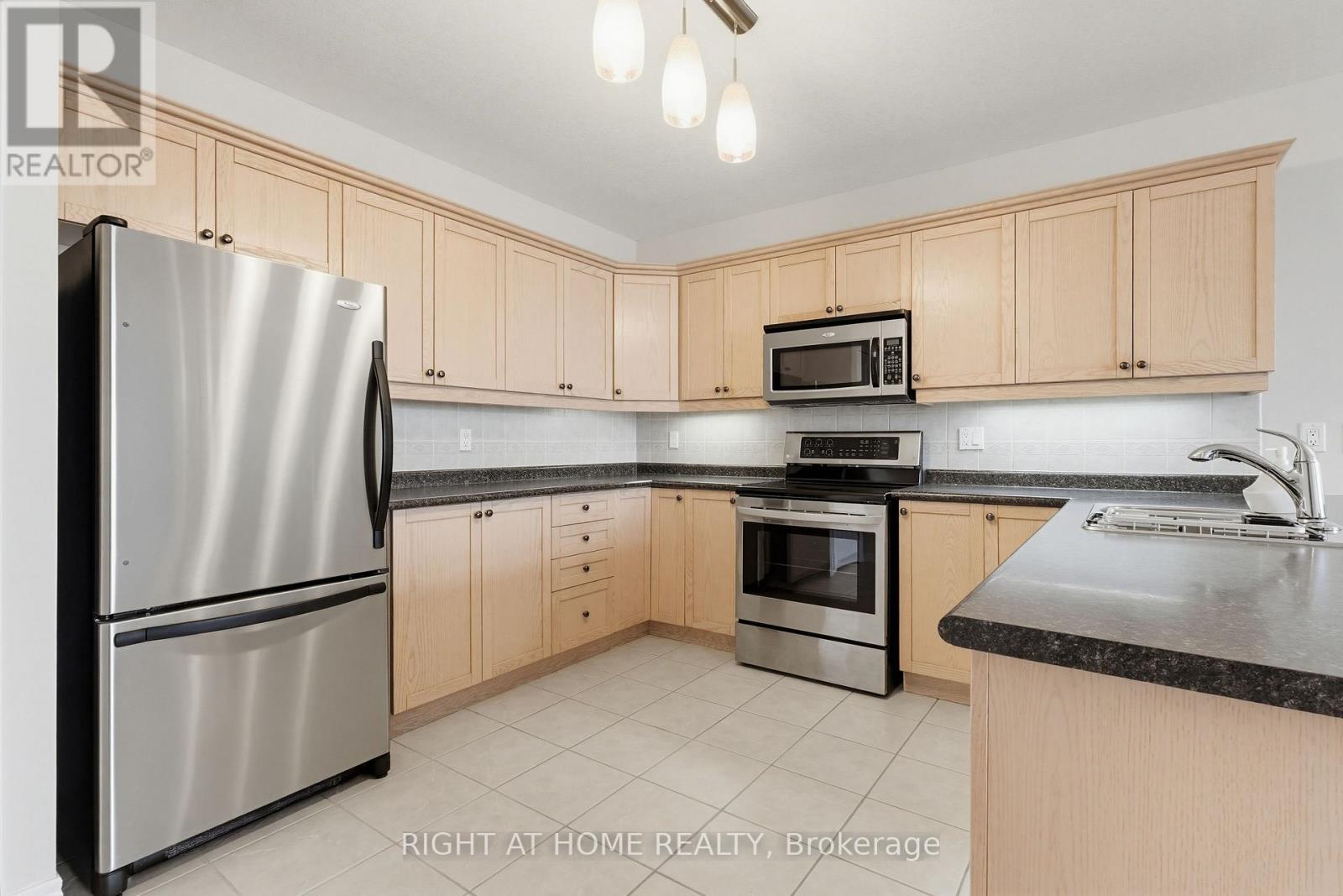 709 - 1998 Ironstone Drive, Burlington, Ontario  L7L 7P7 - Photo 12 - W13115412