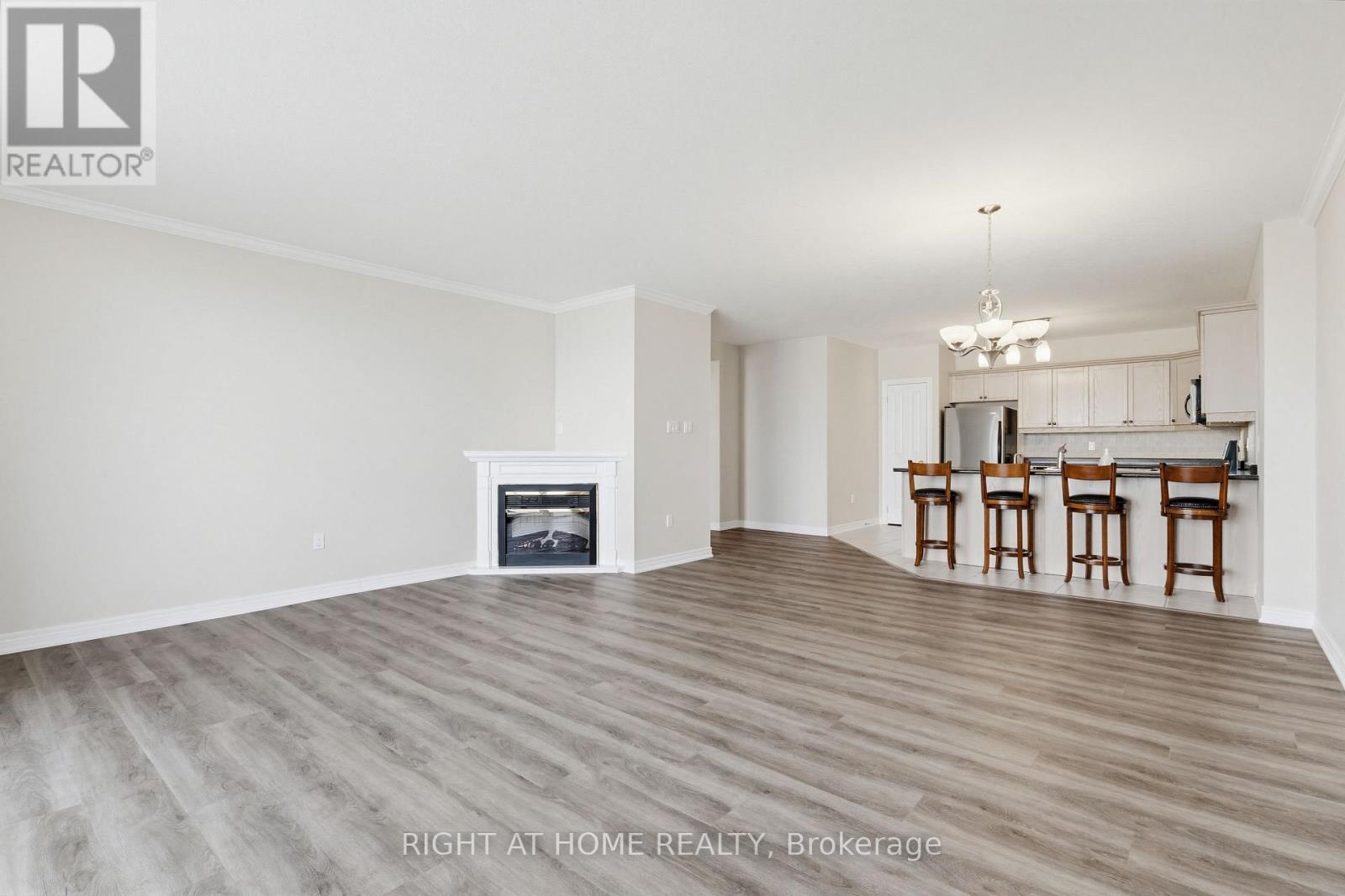 709 - 1998 Ironstone Drive, Burlington, Ontario  L7L 7P7 - Photo 17 - W13115412