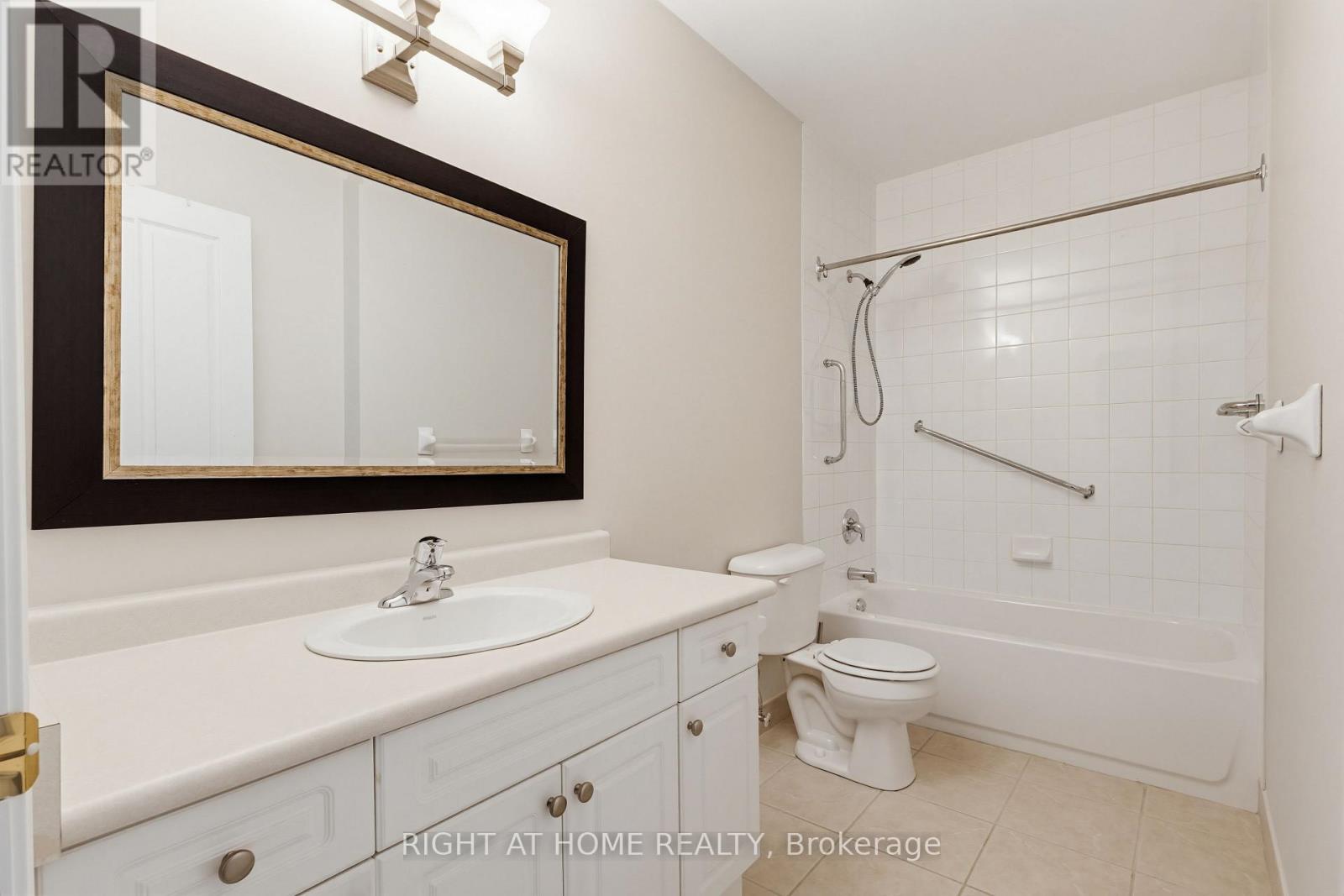 709 - 1998 Ironstone Drive, Burlington, Ontario  L7L 7P7 - Photo 20 - W13115412