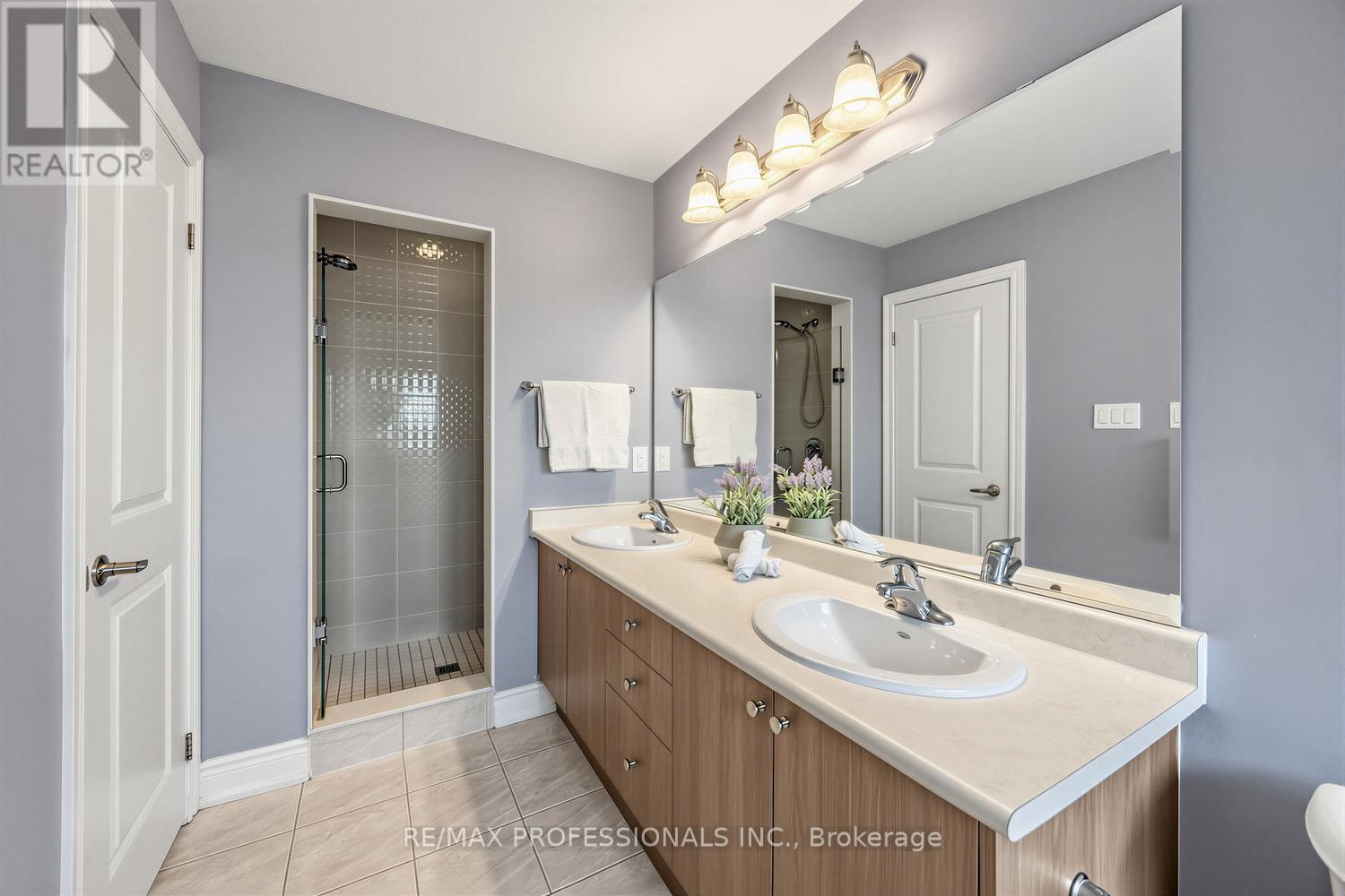 44 Oakmore Lane, Brampton, Ontario  L6Y 6H5 - Photo 23 - W13115468