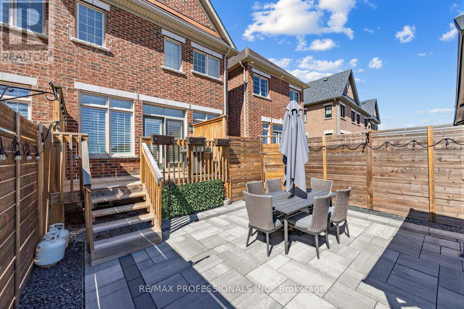 44 Oakmore Lane, Brampton, Ontario  L6Y 6H5 - Photo 34 - W13115468