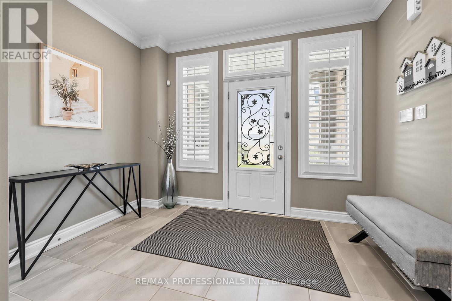 44 Oakmore Lane, Brampton, Ontario  L6Y 6H5 - Photo 4 - W13115468