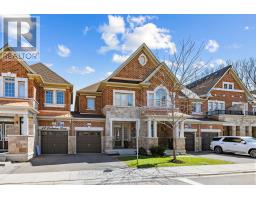44 OAKMORE LANE, Brampton, Ontario