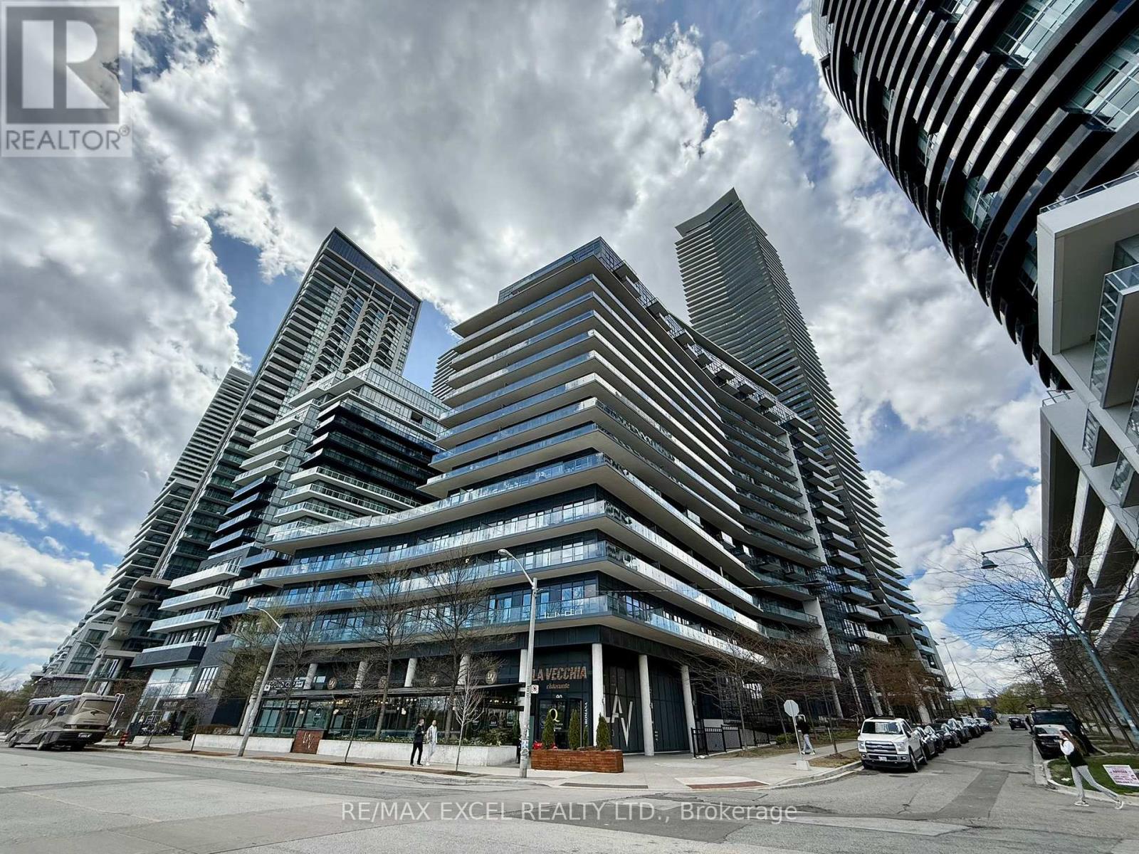 1409 - 39 ANNIE CRAIG DRIVE, Toronto, Ontario