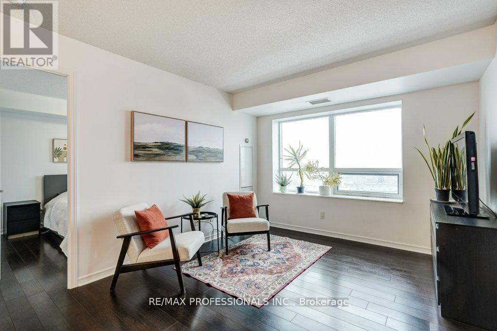 930 - 60 Heintzman Street, Toronto, Ontario  M6P 5A1 - Photo 4 - W13115540