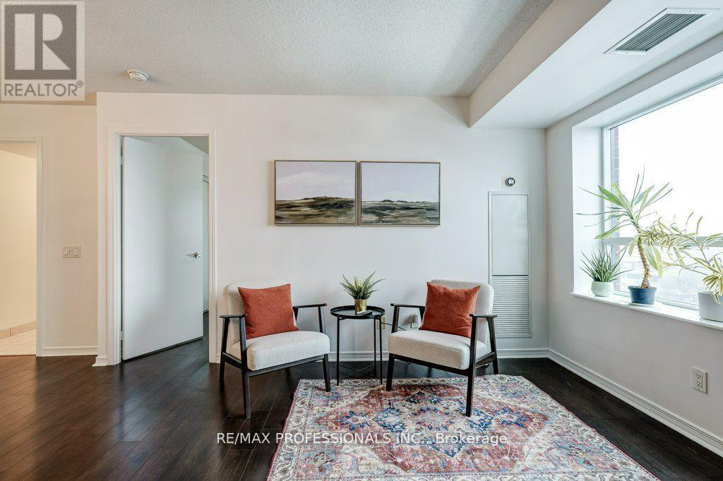930 - 60 Heintzman Street, Toronto, Ontario  M6P 5A1 - Photo 7 - W13115540