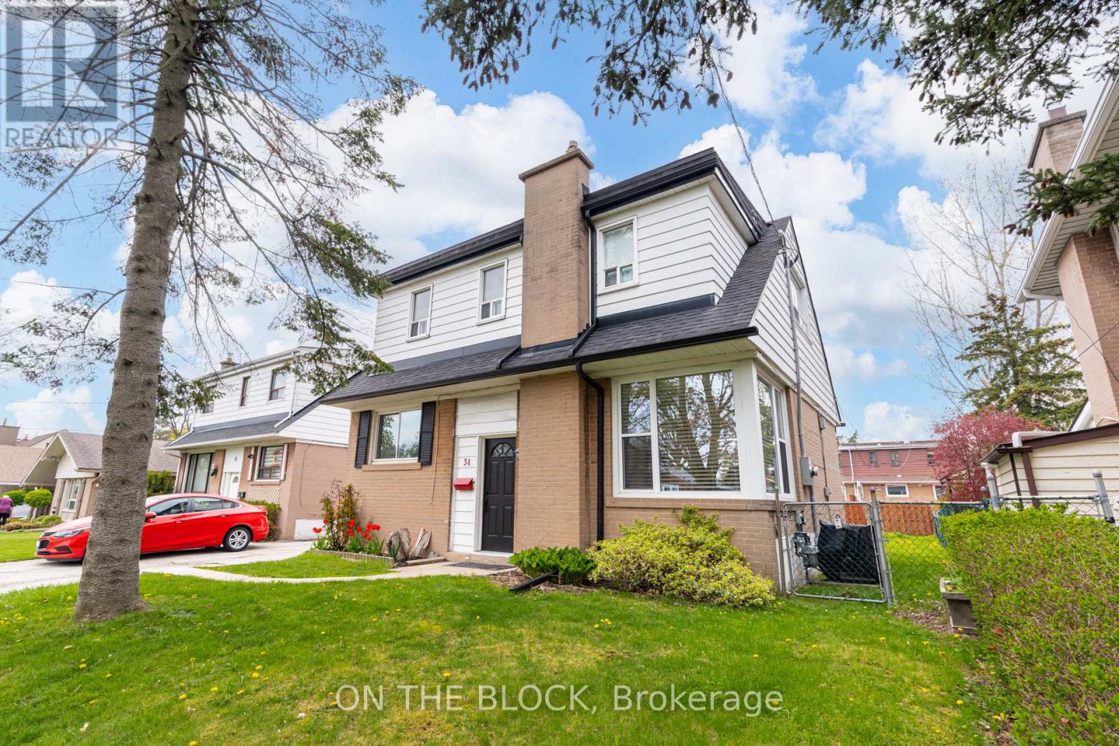 #lower - 34 Henley Crescent, Toronto, Ontario  M9W 2W9 - Photo 2 - W13115558