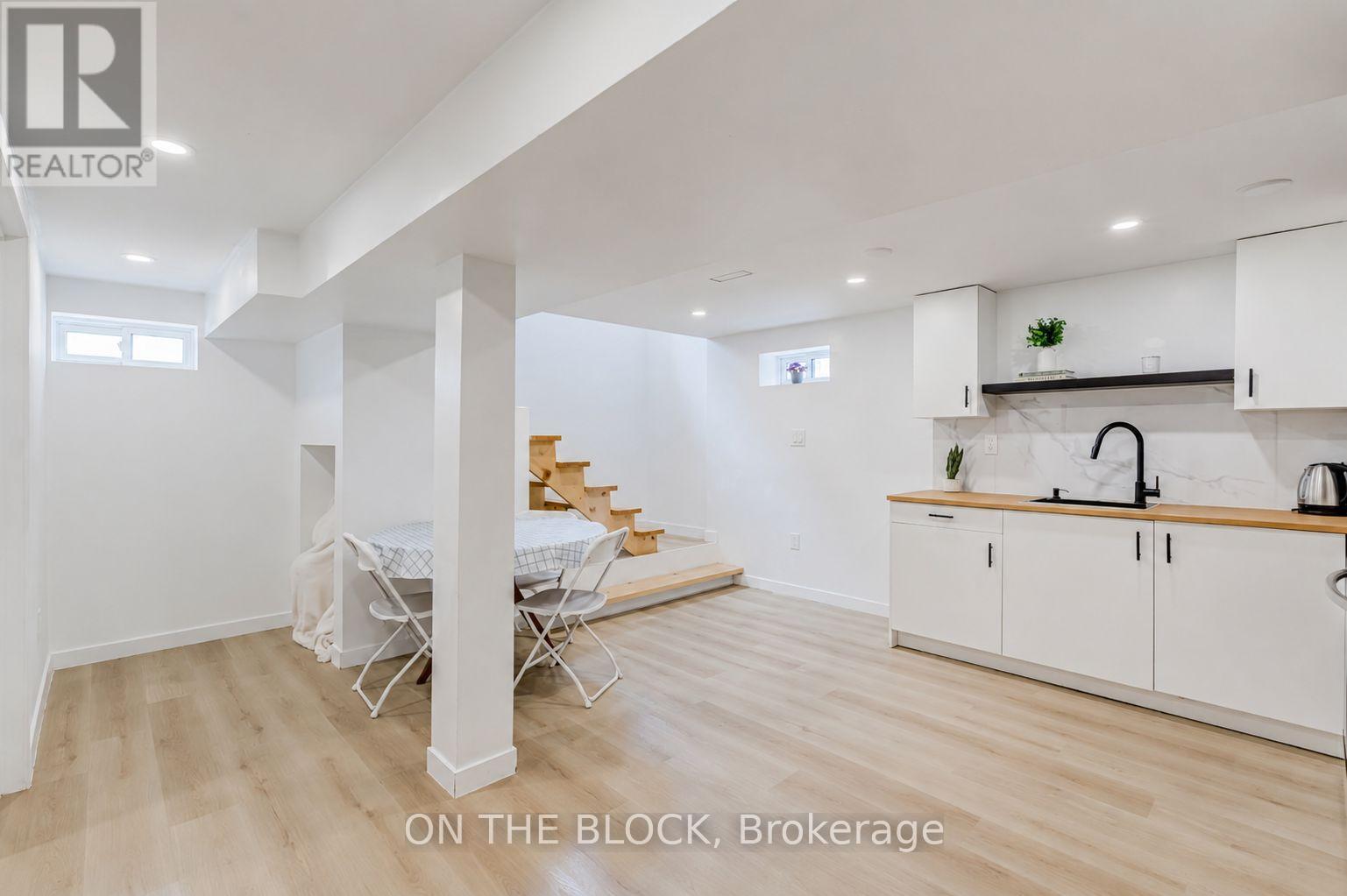#lower - 34 Henley Crescent, Toronto, Ontario  M9W 2W9 - Photo 5 - W13115558