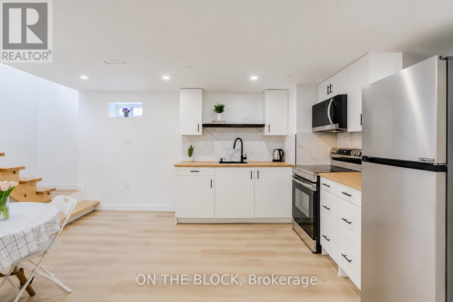 #lower - 34 Henley Crescent, Toronto, Ontario  M9W 2W9 - Photo 6 - W13115558