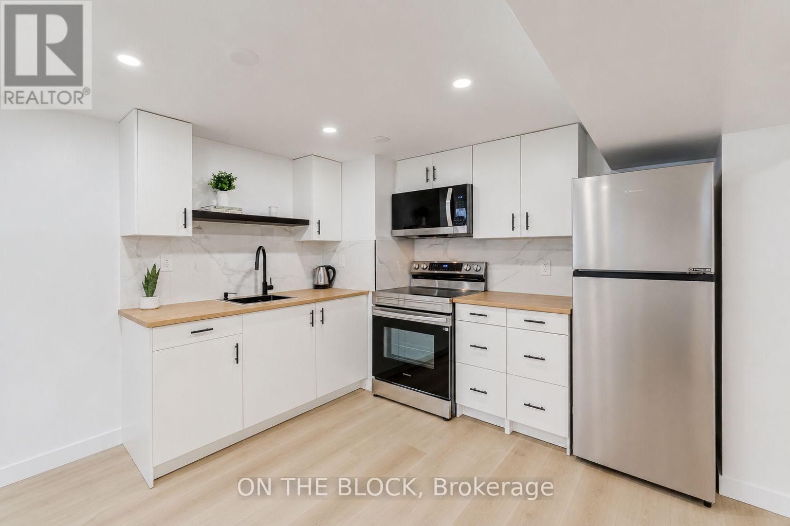 #lower - 34 Henley Crescent, Toronto, Ontario  M9W 2W9 - Photo 7 - W13115558