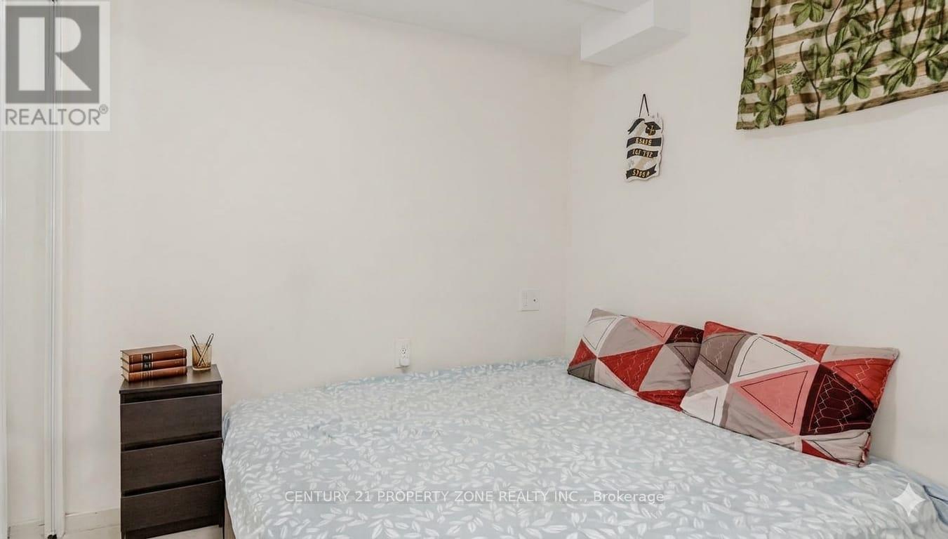 32 Petunias Road, Brampton, Ontario  L6V 3G8 - Photo 9 - W13115620