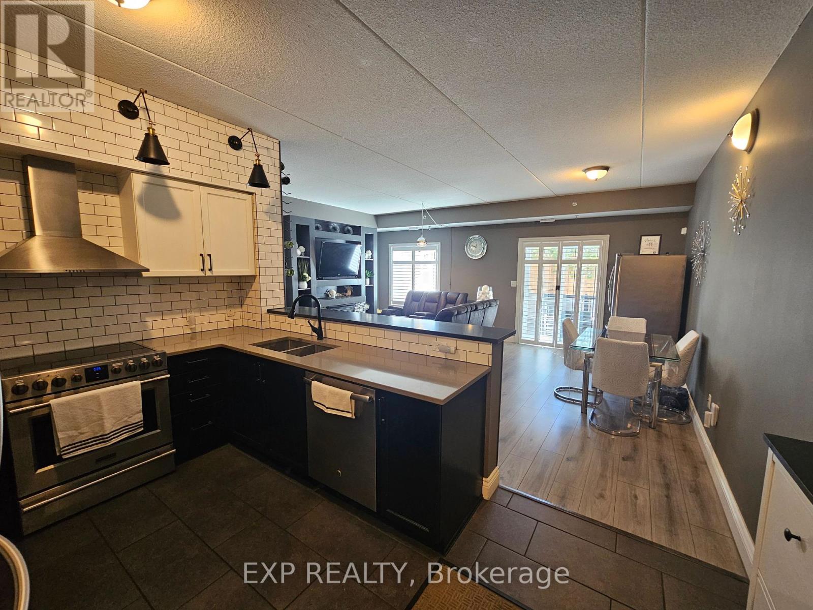 102 - 308 Watson Parkway N, Guelph, Ontario  N1E 0G7 - Photo 6 - X12854364